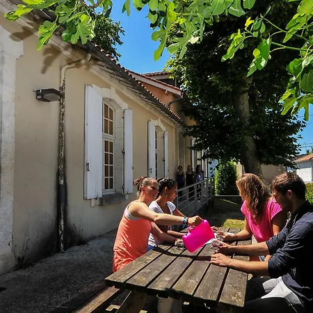 De Saintes